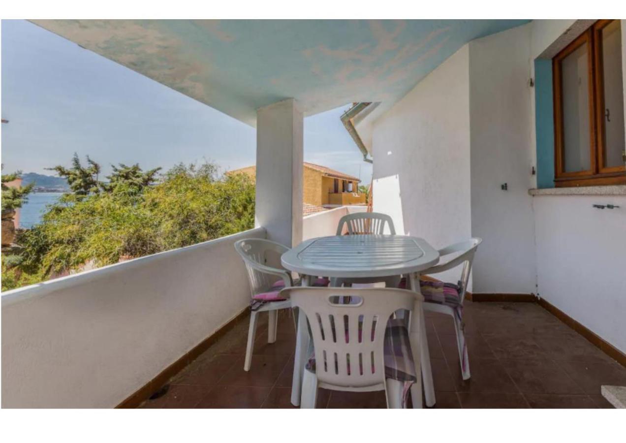 Casa Vacanze A Pochi Passi Dal Mare La Maddalena  Exterior foto